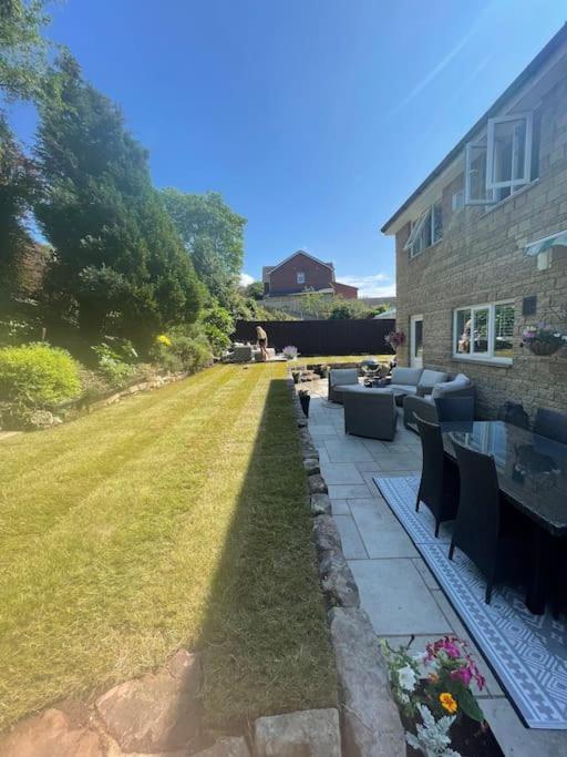 Home In Wirral - Peaceful Contemporary Gem. Extérieur photo